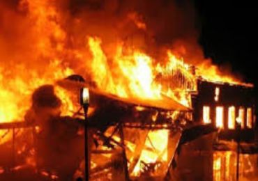 FIRE DESTROYS SHOPS WORTH MILLIONS IN OYO, NO LIVES LOST