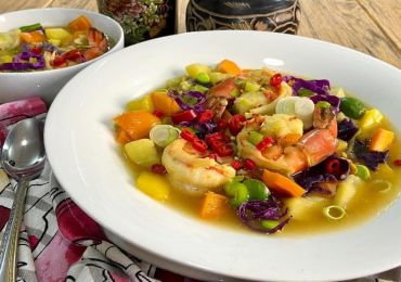 POTATO LEEK CARROTS AND PRAWN SOUP
