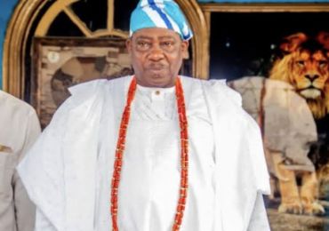 LAGOS KING DETHRONED CHIEFS FOR ATTENDING LABOUR PARTY POLITICAL RALLY